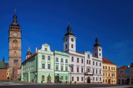 Lais Puzzle - Malerischer Blick auf den Großen Platz von Hradec Kralove, Tschechische Republik - 2.000 Teile