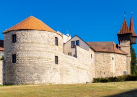 Lais Puzzle - Gotisches Zatec-Tor und mittelalterliche Festung in Louny, Tschechische Republik - 1.000 Teile