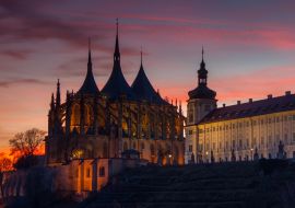 Lais Puzzle - Sonnenuntergang über der St. Barbara-Kirche, Kutná Hora, Tschechische Republik - 1.000 Teile