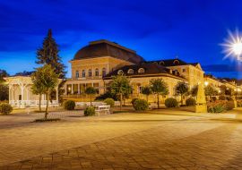 Lais Puzzle - Abendfotografie des kleinen tschechischen Kurortes Františkovy Lázně (Franzensbad) - Tschechische Republik, Europa - 1.000 Teile