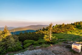 Lais Puzzle - Praded und einige andere Hügel von Cervena hora im Jeseniky-Gebirge in der Tschechischen Republik - 2.000 Teile