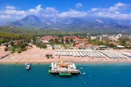 Lais Puzzle - Die Küste der Türkischen Riviera und der Berg Tahtali, Tekirova - 2.000 Teile