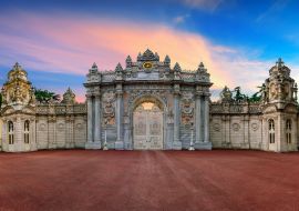 Lais Puzzle - Eingangstor des Dolmabahce-Palastes in Istanbul, Türkei - 1.000 Teile