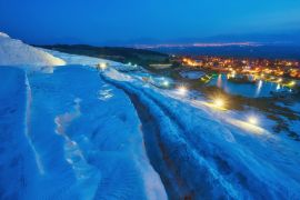 Lais Puzzle - Pamukkale - beeindruckende Naturstätte mit weißen Travertinterrassen in der Provinz Denizli, Türkei - 2.000 Teile