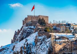 Lais Puzzle - Ansicht der Burg von Ankara im Winter - 1.000 Teile