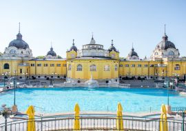 Lais Puzzle - Szechenyi-Thermalfreibad im Morgenlicht ohne Menschen in Budapest, Ungarn - 1.000 Teile