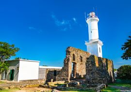 Lais Puzzle - Faro de Colonia del Sacramento, ein Leuchtturm in Uruguay - 1.000 Teile