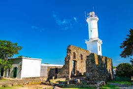 Lais Puzzle - Faro de Colonia del Sacramento, ein Leuchtturm in Uruguay - 2.000 Teile