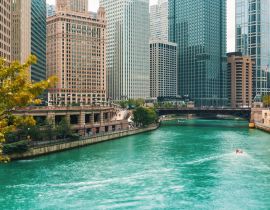 Lais Puzzle - Chicago River mit Booten und Verkehr in Downtown Chicago - 40, 100, 200, 500, 1.000 & 2.000 Teile