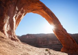 Lais Puzzle - Blick auf den Koronabogen bei klarem Himmel, Utah, USA - 1.000 Teile