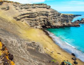 Lais Puzzle - Blick auf den Strand Papakolea (grüner Sandstrand), Hawaii - 40, 100, 200, 500, 1.000 & 2.000 Teile