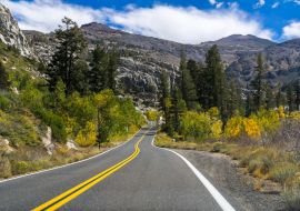 Lais Puzzle - Fahrt durch die Sierra Mountains an einem sonnigen Tag, Kalifornien - 1.000 Teile