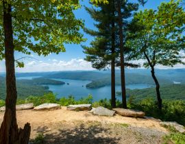 Lais Puzzle - Lake Jocassee vom Jumping Off Rock aus gesehen, Jocassee Gorges Wilderness Area, South Carolina - 40, 100, 200, 500, 1.000 & 2.000 Teile