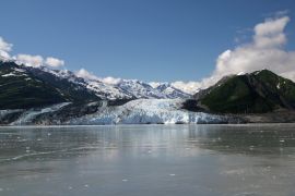 Lais Puzzle - Turner-Gletscher und umliegende Berge in der Disenchantment Bay, Alaska - 2.000 Teile