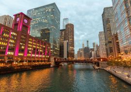 Lais Puzzle - Skyline der Innenstadt von Chicago mit Gebäuden am Fluss - 1.000 Teile
