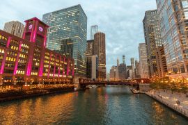 Lais Puzzle - Skyline der Innenstadt von Chicago mit Gebäuden am Fluss - 2.000 Teile
