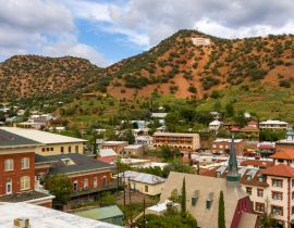 Lais Puzzle - Über dem Stadtzentrum von Bisbee, Arizona, USA - 40, 100, 200, 500, 1.000 & 2.000 Teile