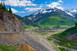 Lais Puzzle - Blick über die Stadt Silverton, Colorado, vom San Juan Skyway aus - 2.000 Teile