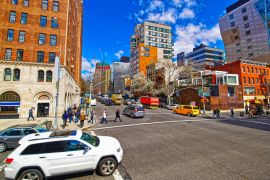 Lais Puzzle - Autos auf der Straße im Financial District in Lower und Downtown Manhattan, New York, USA - 2.000 Teile