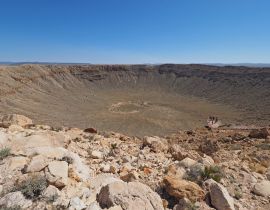 Lais Puzzle - Meteorkrater bei Winslow, Arizona, an einem klaren, wolkenlosen Sommernachmittag - 40, 100, 200, 500, 1.000 & 2.000 Teile
