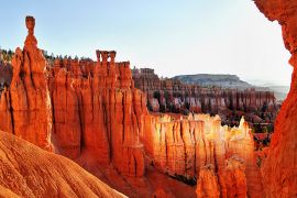 Lais Puzzle - Malerische Hoodoos im Bryce Canyon National Park bei Sonnenaufgang in Utah, USA - 2.000 Teile