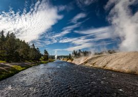 Lais Puzzle - Feuerloch-Fluss im Yellowstone - 1.000 Teile