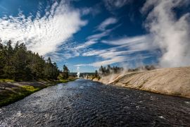 Lais Puzzle - Feuerloch-Fluss im Yellowstone - 2.000 Teile