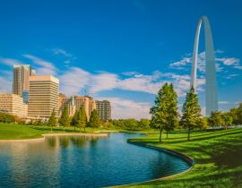 Lais Puzzle - Der Gateway Arch und die Skyline markieren den Gateway Arch National Park in Missouri - 40, 100, 200, 500, 1.000 & 2.000 Teile