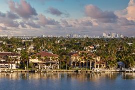 Lais Puzzle - Luxuriöse Villen am Miami Shipping Channel - 2.000 Teile