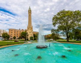 Lais Puzzle - Wasserturm am Gilman Triangle in Milwaukee Stadt - 40, 100, 200, 500, 1.000 & 2.000 Teile