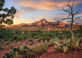 Lais Puzzle - Sedona Arizona mit rotem und orangefarbenem Sonnenuntergang - 1.000 Teile