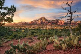 Lais Puzzle - Sedona Arizona mit rotem und orangefarbenem Sonnenuntergang - 2.000 Teile