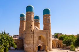 Lais Puzzle - Chor-Minor-Madrassa, Buchara, Usbekistan. UNESCO-Welterbe - 2.000 Teile