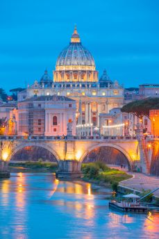 Lais Puzzle - Nachtansicht des Petersdoms in Rom, Italien - 2.000 Teile