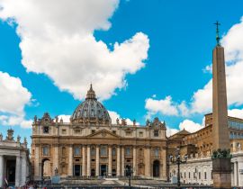 Lais Puzzle - Menschen warten auf Papst Franziskus vor dem Petersdom - 40, 100, 200, 500, 1.000 & 2.000 Teile