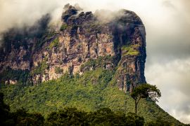 Lais Puzzle - Aussicht auf die Berge und Schluchten des Canaima-Nationalparks - 2.000 Teile