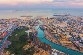 Lais Puzzle - Luftaufnahme der Brücke der Toleranz. Struktur der Architektur mit See oder Fluss, Dubai Downtown Skyline, Vereinigte Arabische Emirate - 2.000 Teile