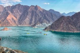 Lais Puzzle - Hatta Dam Lake in den Bergen Enklave Region von Dubai, Vereinigte Arabische Emirate - 2.000 Teile