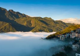 Lais Puzzle - Sapa Tal Stadt in der Natur Nebel am Morgen in Hanoi in Vietnam - 1.000 Teile