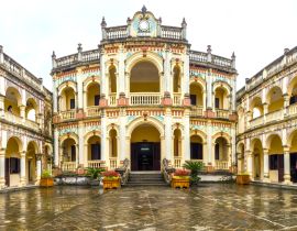Lais Puzzle - Hoang A Tuong kaiserlicher Palast Panorama paris Königlicher Nordwesten Vietnams vollständig erbaut im Jahr 1921 durch die staatlich anerkannten nationalen Denkmäler Vietnam - 40, 100, 200, 500, 1.000 & 2.000 Teile