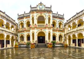 Lais Puzzle - Hoang A Tuong kaiserlicher Palast Panorama paris Königlicher Nordwesten Vietnams vollständig erbaut im Jahr 1921 durch die staatlich anerkannten nationalen Denkmäler Vietnam - 1.000 Teile