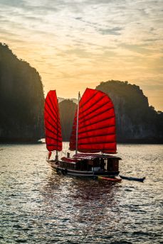 Lais Puzzle - Ha Long Bay, Vietnam - 2.000 Teile