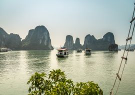 Lais Puzzle - Kreuzfahrt in der Halong-Bucht, Vietnam - 1.000 Teile