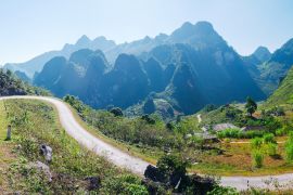 Lais Puzzle - Karstgebirgslandschaft im Geopark Ha Giang in Nordvietnam - 2.000 Teile