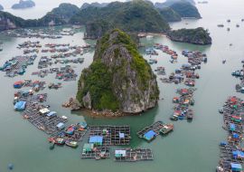 Lais Puzzle - Luftaufnahme des schwimmenden Fischerdorfs in der Lan Ha Bay, Vietnam. UNESCO-Weltkulturerbe. In der Nähe der Ha Long-Bucht - 1.000 Teile