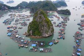 Lais Puzzle - Luftaufnahme des schwimmenden Fischerdorfs in der Lan Ha Bay, Vietnam. UNESCO-Weltkulturerbe. In der Nähe der Ha Long-Bucht - 2.000 Teile