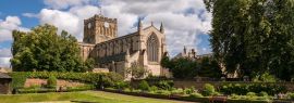 Lais Puzzle - Sonniger Tag bei Hexham Abbey, England, Panorama - 1.000 Teile