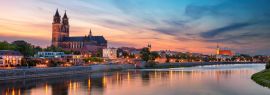 Lais Puzzle - Magdeburg, Deutschland. Panorama-Stadtlandschaftsbild von Magdeburg, Deutschland, mit Spiegelung der Stadt in der Elbe bei Sonnenuntergang, Panorama - 1.000 Teile