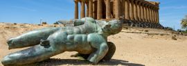 Lais Puzzle - Bronzestatue des Ikarus vor den Ruinen des Concordia-Tempels im Tal der Tempel bei Agrigento auf der italienischen Insel Sizilien, Panorama - 1.000 Teile