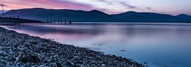 Lais Puzzle - Blaue Stunde in Greenore - kleine Stadt, Gemeinde und Tiefwasserhafen am Carlingford Lough in der Grafschaft Louth, Irland, Panorama - 1.000 Teile